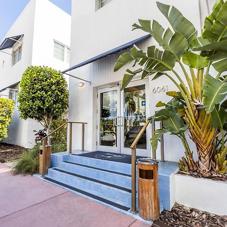 Oceanside Hotel And Suites Miami Beach Bagian luar foto