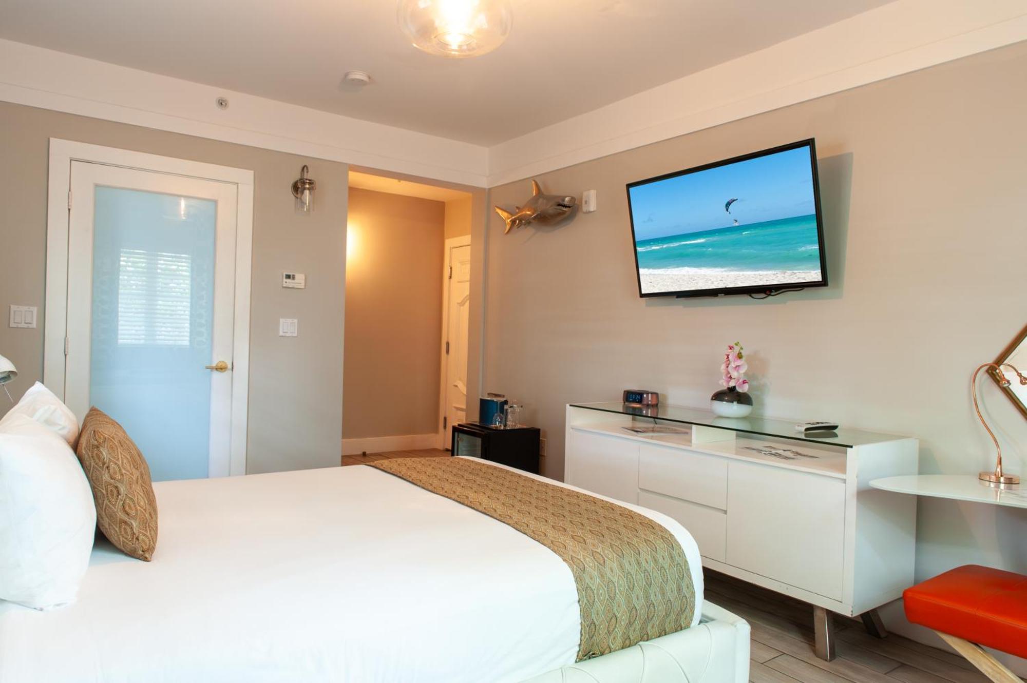 Oceanside Hotel And Suites Miami Beach Bagian luar foto