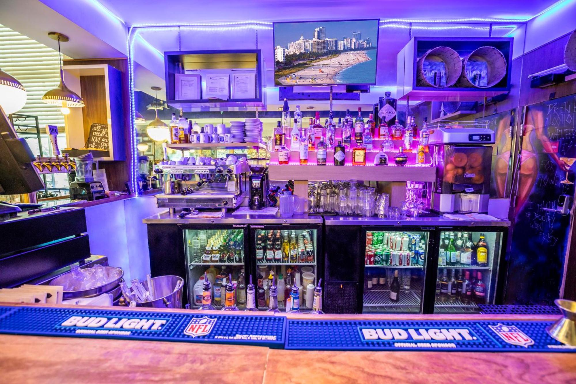 Oceanside Hotel And Suites Miami Beach Bagian luar foto