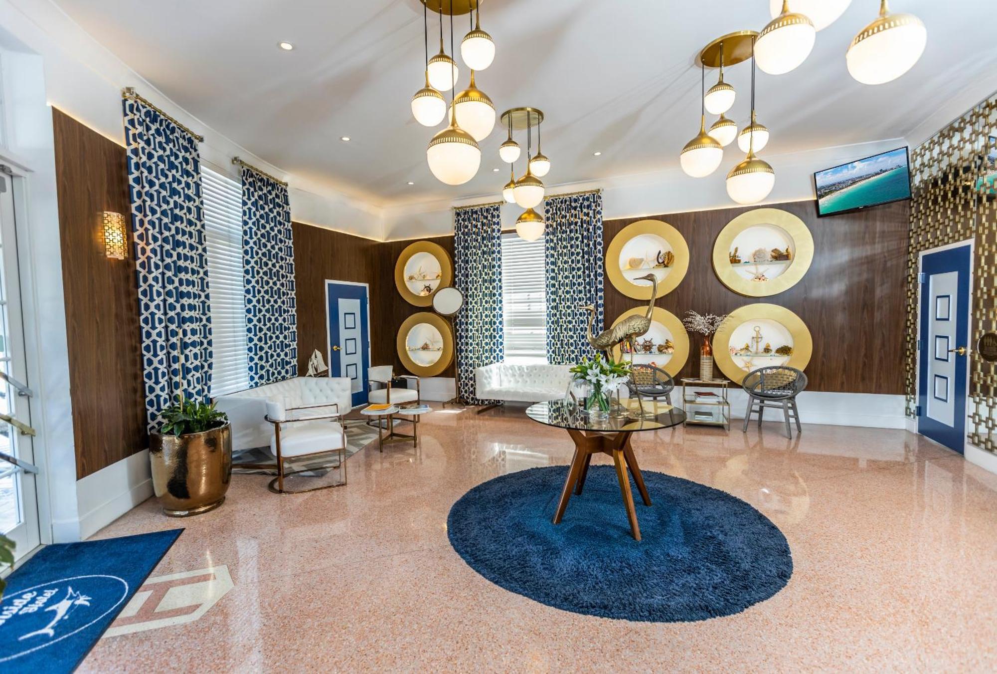 Oceanside Hotel And Suites Miami Beach Bagian luar foto