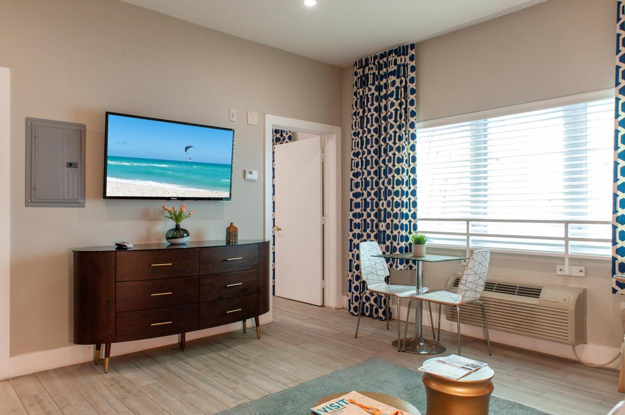 Oceanside Hotel And Suites Miami Beach Bagian luar foto