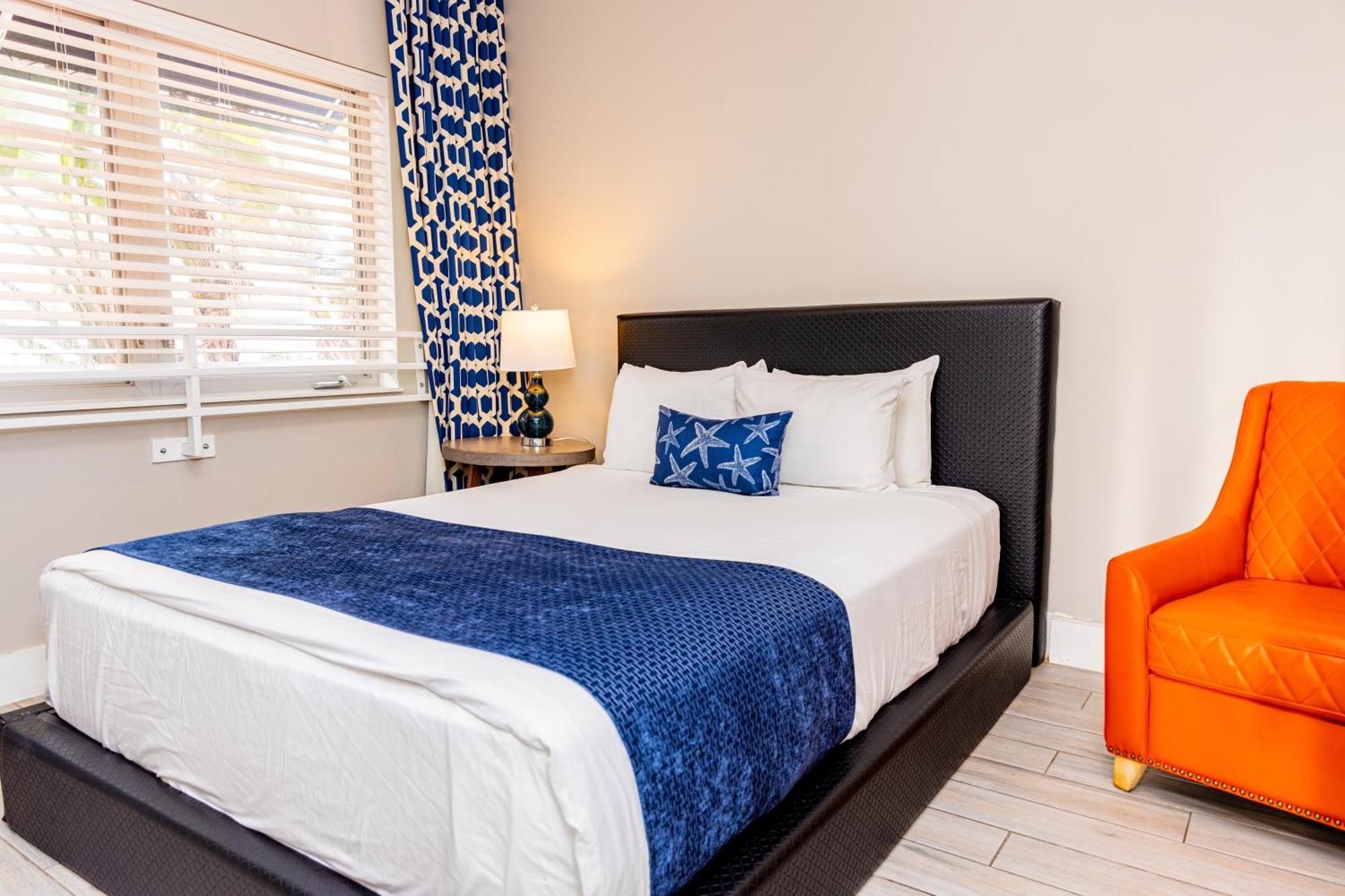 Oceanside Hotel And Suites Miami Beach Bagian luar foto